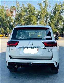 تويوتا لاندكروزر